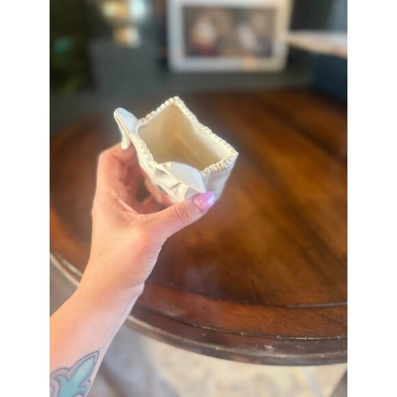 Vintage Ceramic Bunny Container – Whimsical Easter Rabbit – Pink & Blue - Picture 6 of 6